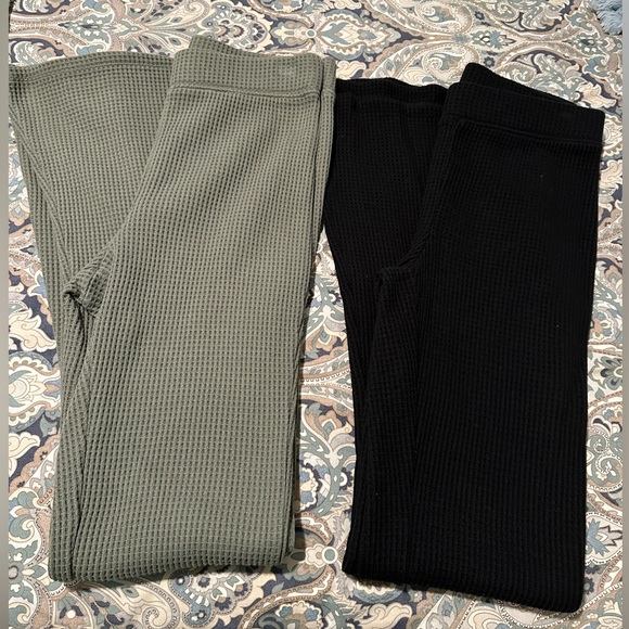 aerie Other - Set of 2 women”s Aerie flare waffle knit pants
